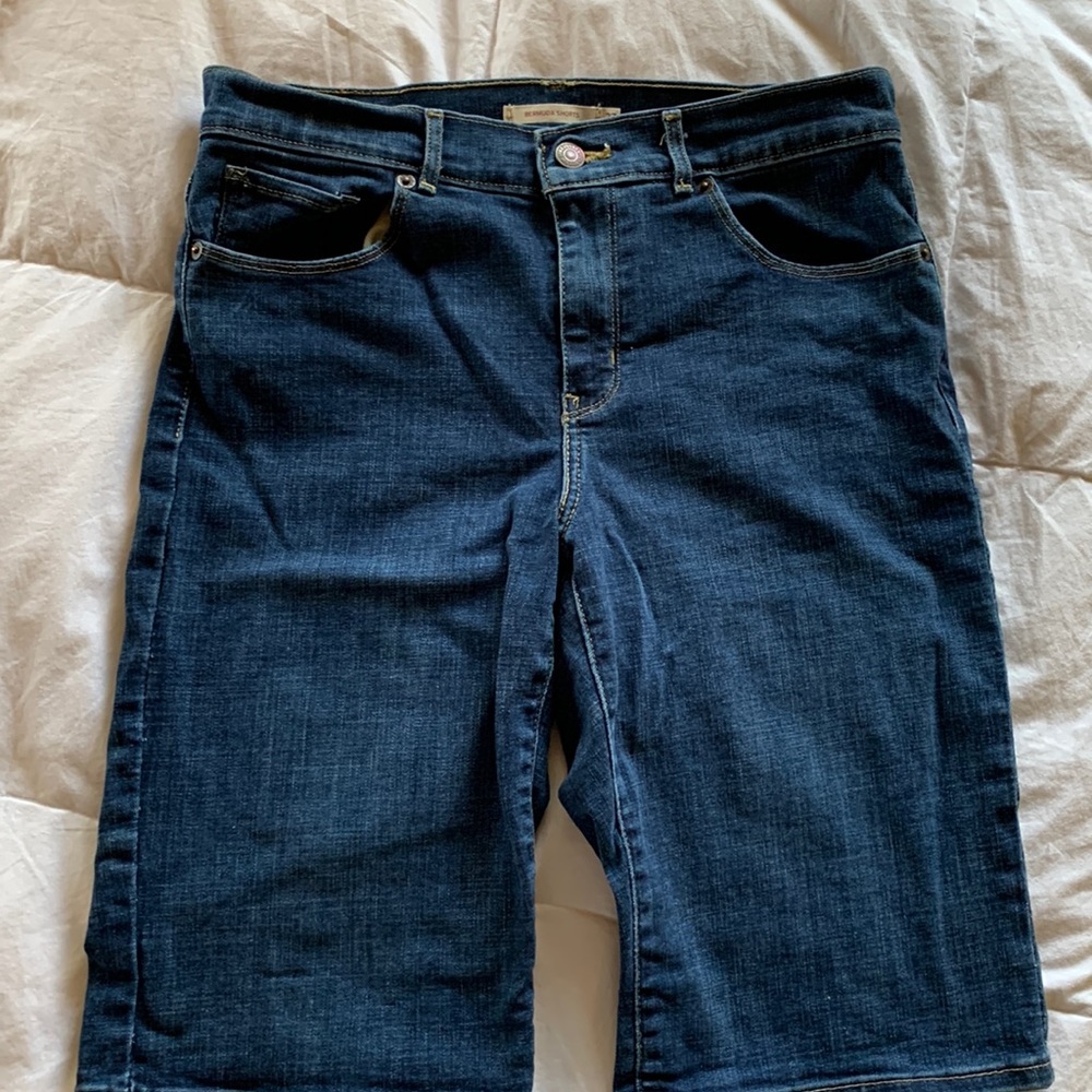 Levi’s Bermuda Shorts